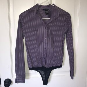 Moda Int. purple stripe button down bodysuit